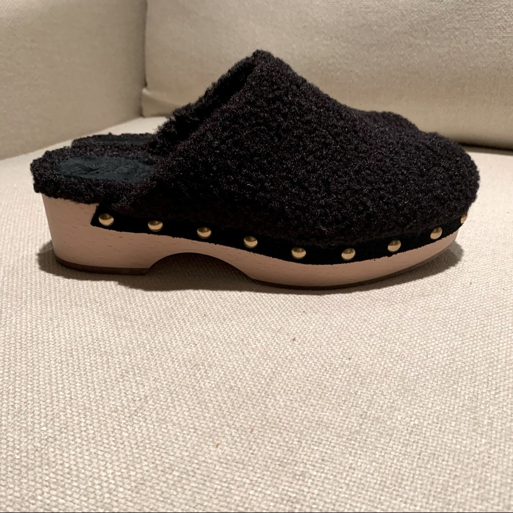 🎁 NWB J.Crew Sherpa Lined Clogs 5 1/2